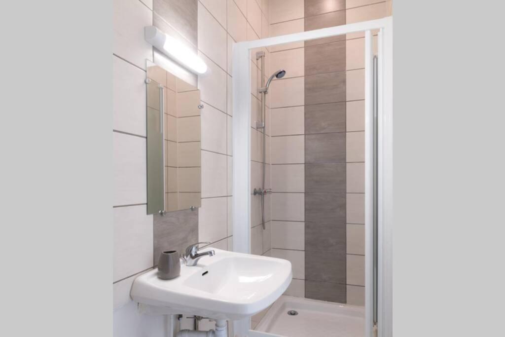 Studio Meuble Verdun - 3Eme Etage, Verdun Екстериор снимка